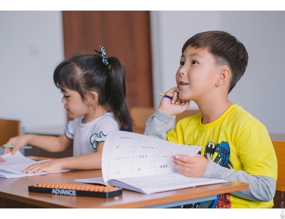 Шестидневная учебная неделя для казахстанских школьников будет сохранена частично