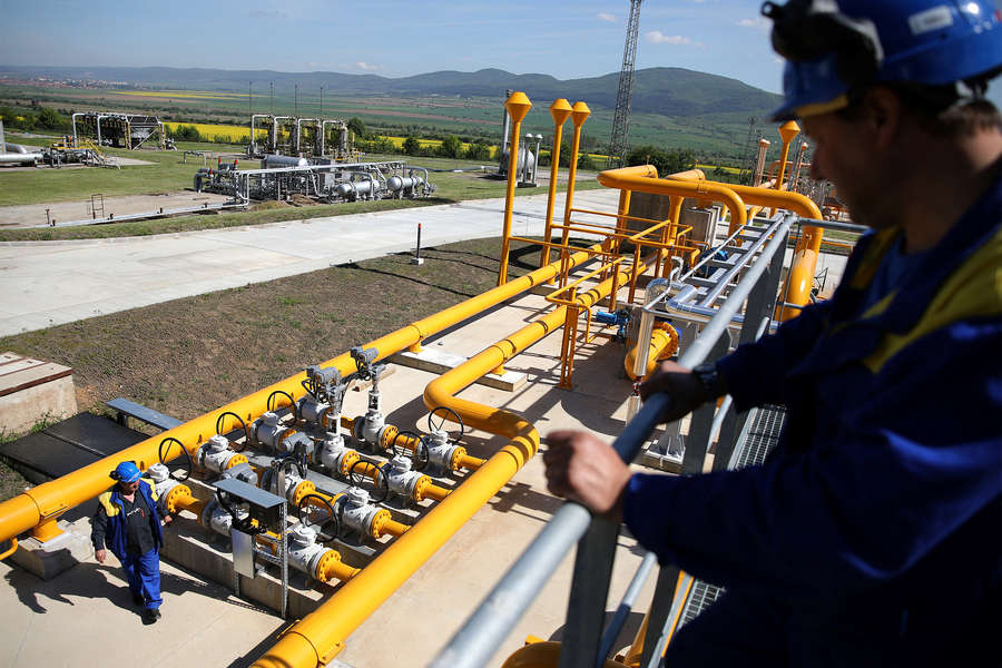 Казахстан перенес сроки поставки российского газа в Узбекистан на конец октября