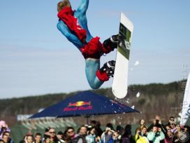 Шоу Red Bull Jump and Freeze