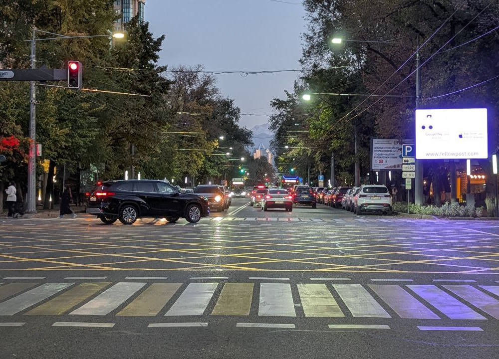 Акимат Алматы решил применить «вафельную» разметку на перекрестках города