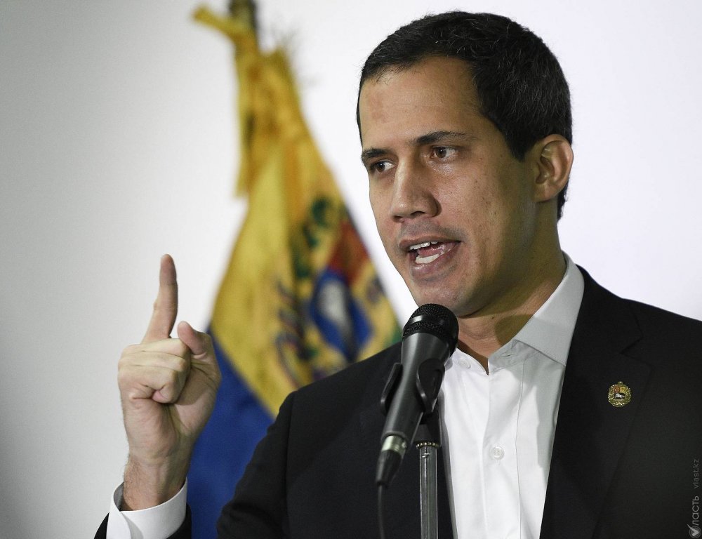 Хуана Гуайдо сняли с поста главы Национальной ассамблеи Венесуэлы
