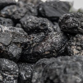 Казахстан ввел временный запрет на вывоз угля
