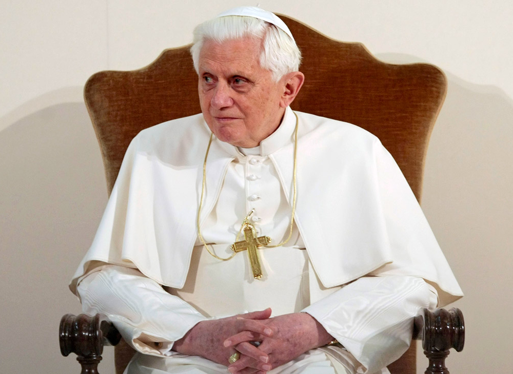 Токаев соболезнует в связи с кончиной бывшего папы римского 
