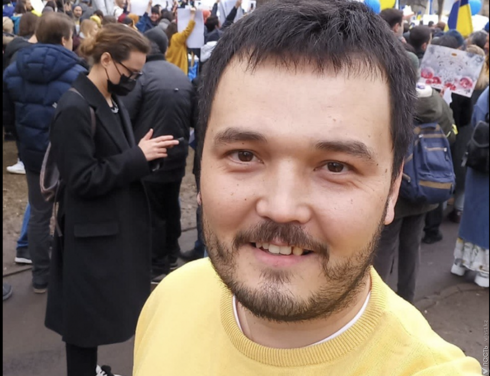 Задержанный в Алматы каракалпакский правозащитник Муратов сохраняет позитивный настрой