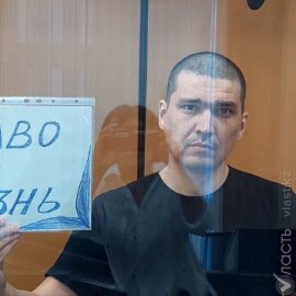 Подвергшийся пыткам в колонии Атбасара активист Тимур Данебаев дал показания в суде 