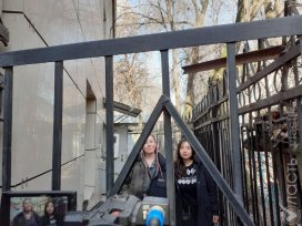 Казахстанцы собрали деньги на оплату штрафов феминисткам за 2 часа