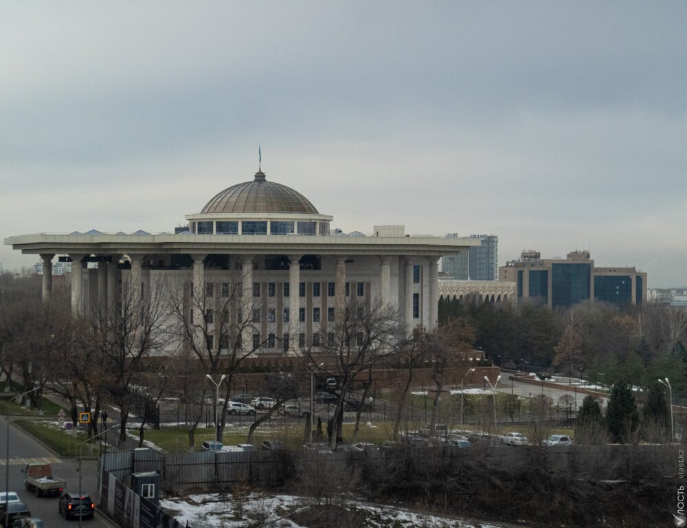 Фонд Назарбаева отрицает обвинения в дискредитации властей в период паводков