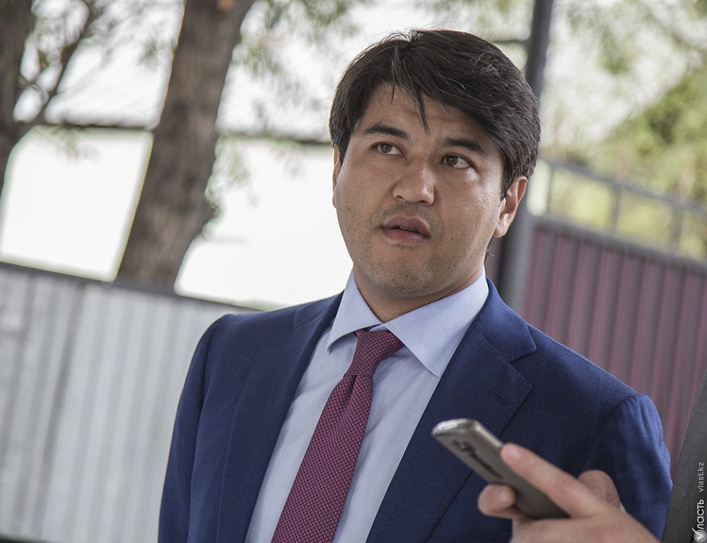 Бывший министр Бишимбаев задержан по подозрению в избиении до смерти жены 