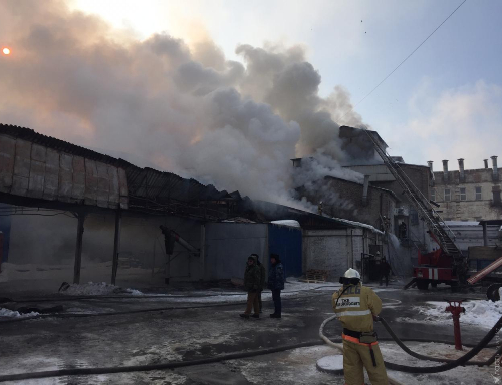 Пожар на маслозаводе Усть-Каменогорска потушен