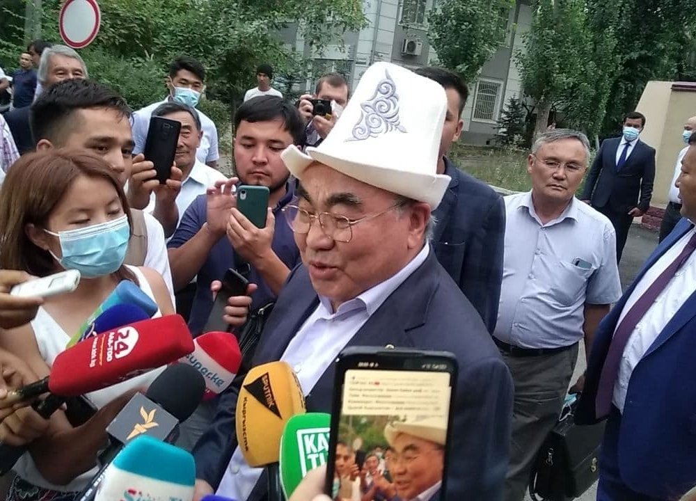Уголовное дело в отношении экс-президента Кыргызстана Аскара Акаева прекращено