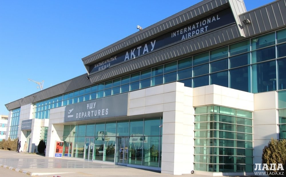 В аэропорту Актау несколько рейсов задерживаются до утра 