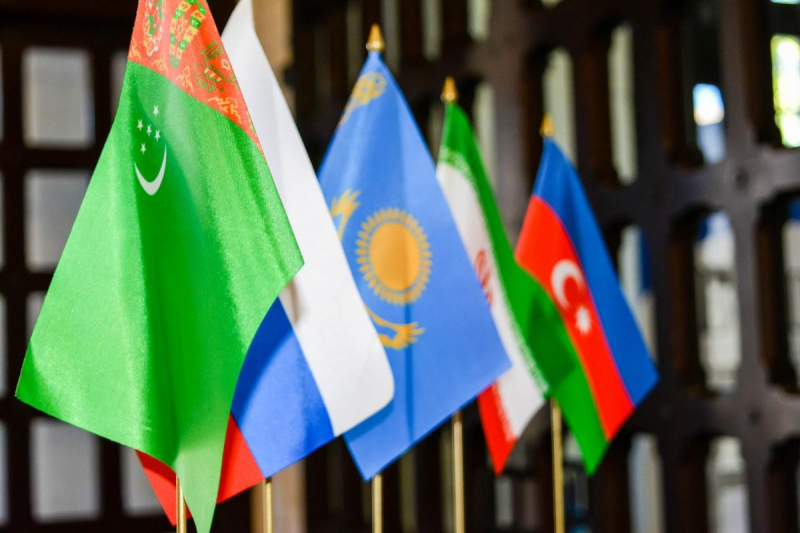 Президент Туркменистана предложил прикаспийским странам создать инновационный город 