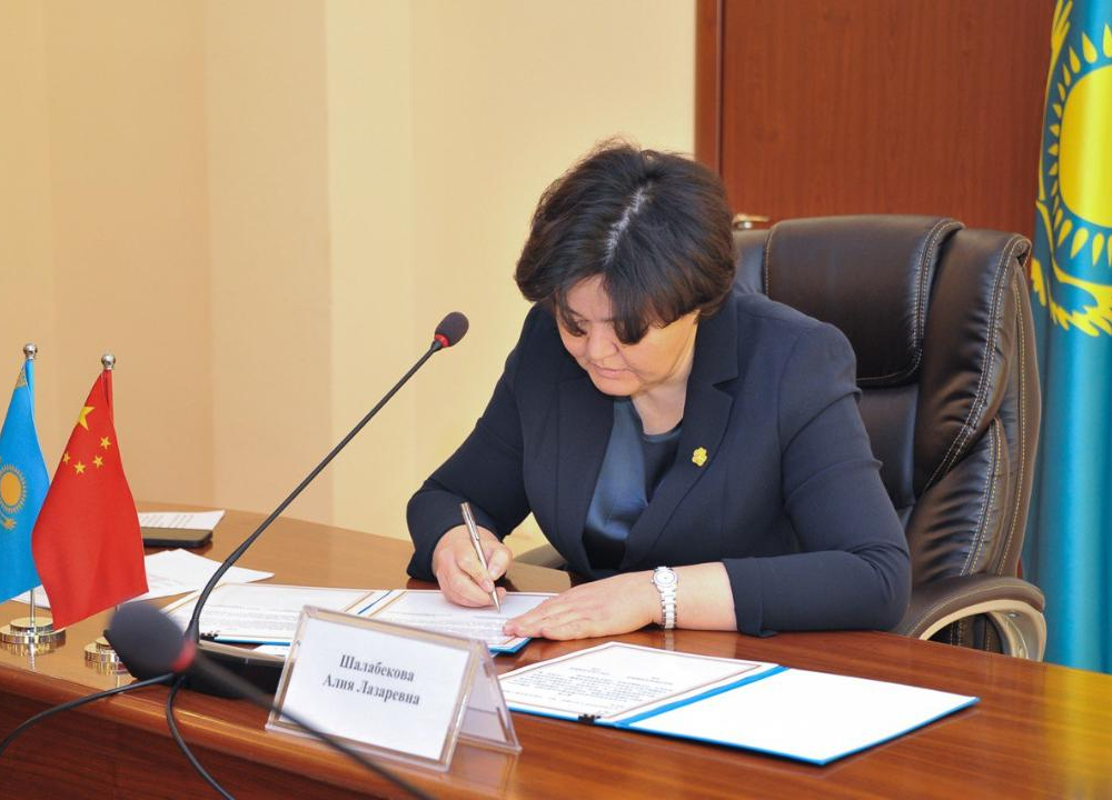 Казахстан и Китай подписали соглашение по совместному управлению водозаборным сооружением на реке Сумбе