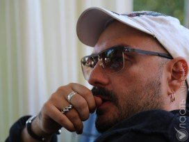 Суд оставил под домашним арестом российского режиссера Кирилла Серебренникова