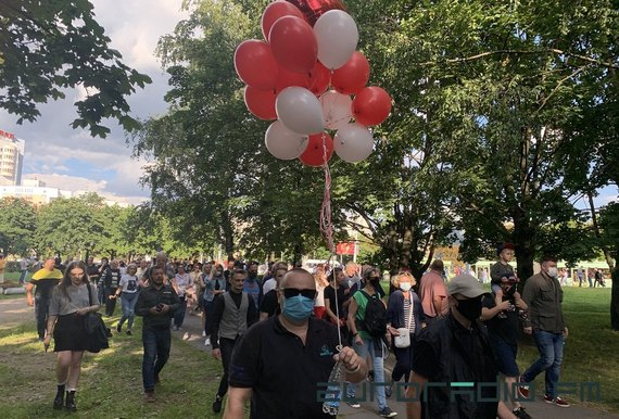 Тысячи людей собрались на митинг Тихановской в Минске 