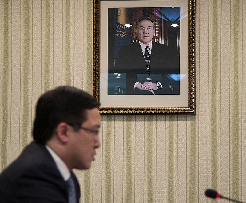 Назарбаев поручил Акишеву никого не бояться 