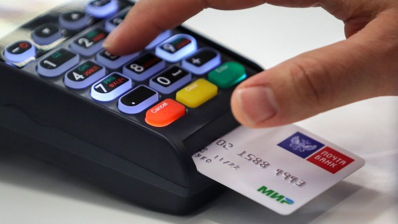 Казахстанским банкам разрешили операции по платежным картам системы «МИР»
