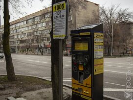 В Алматы легализуют парковки вдоль улиц 