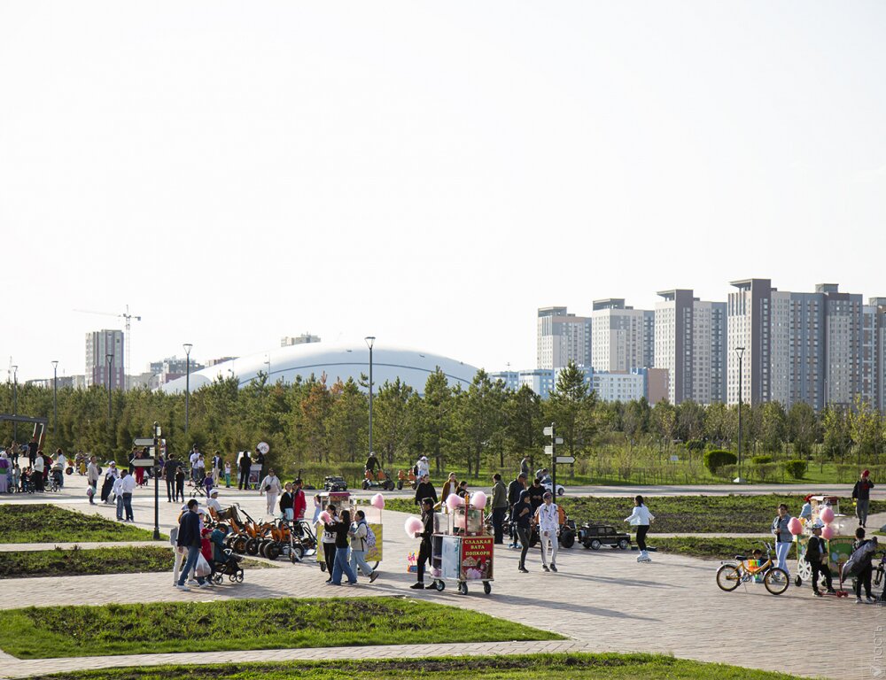 С начала года население Казахстана выросло на 200 тысяч человек 