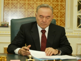 Нурсултан Назарбаев подписал Закон «Об информатизации», отменяющий «мобильное рабство»