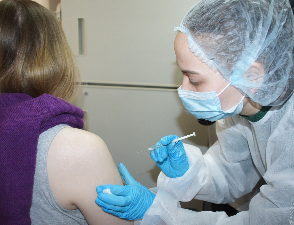 700 тыс. жителей Карагандинской области планируется вакцинировать к июлю