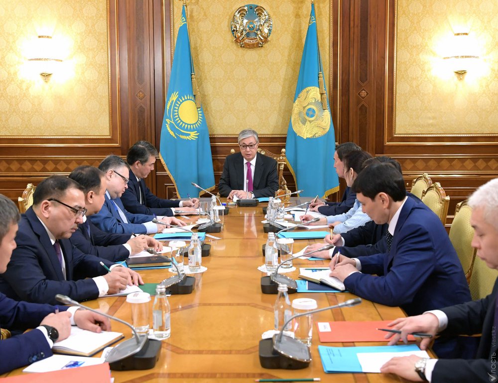 Президент Казахстана указал на важность оперативного решения возникающих в стране проблем