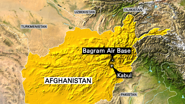 При взрыве возле базы США в Афганистане трое погибли, 13 пострадали