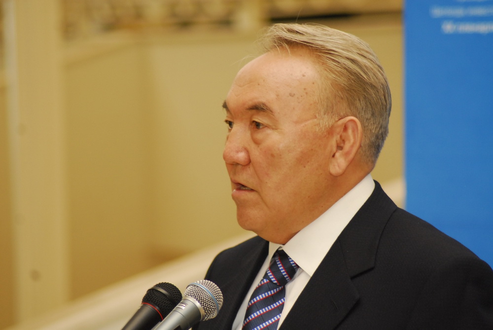 Богатые люди из глянцевых журналов должны принять участие в легализации и приватизации – Назарбаев
