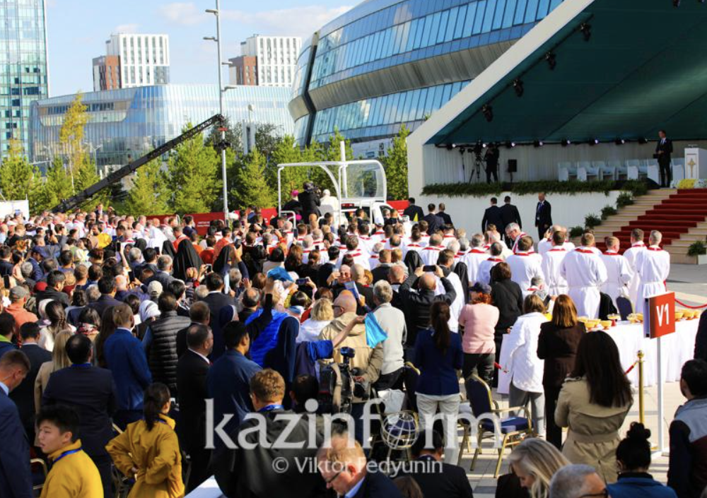 На мессу Папы Римского в Казахстане прибыли более 7 тыс. человек
