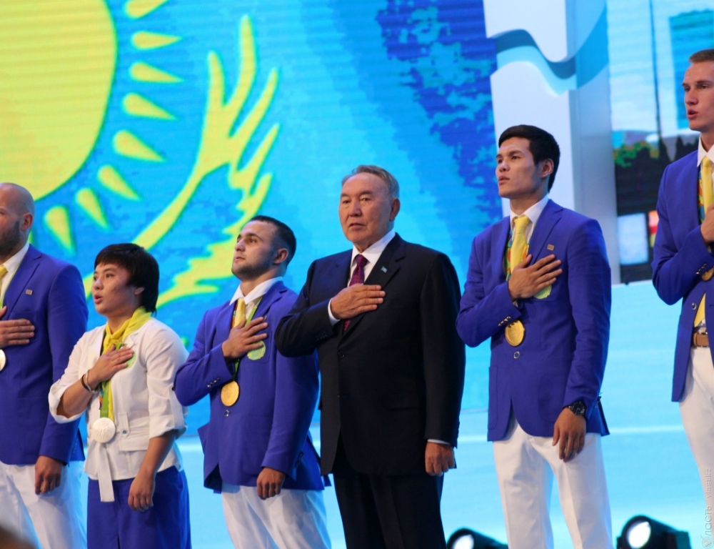 Назарбаев вручил олимпийцам госнаграды