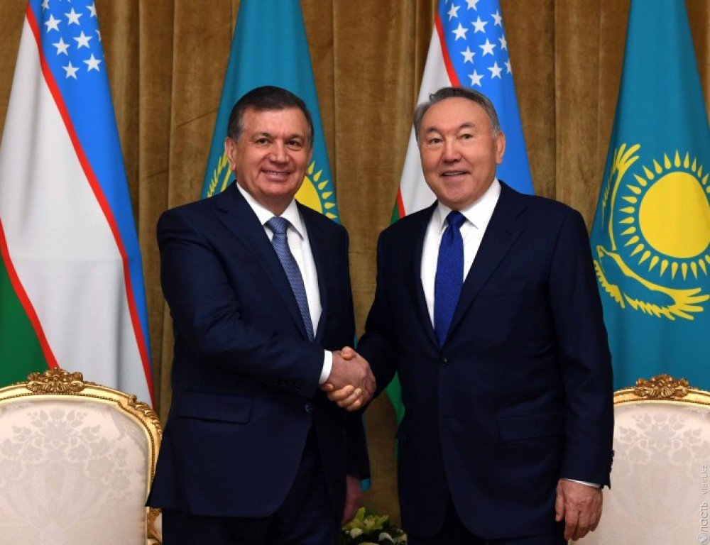Назарбаев обсудил международную повестку с Мирзиёевым