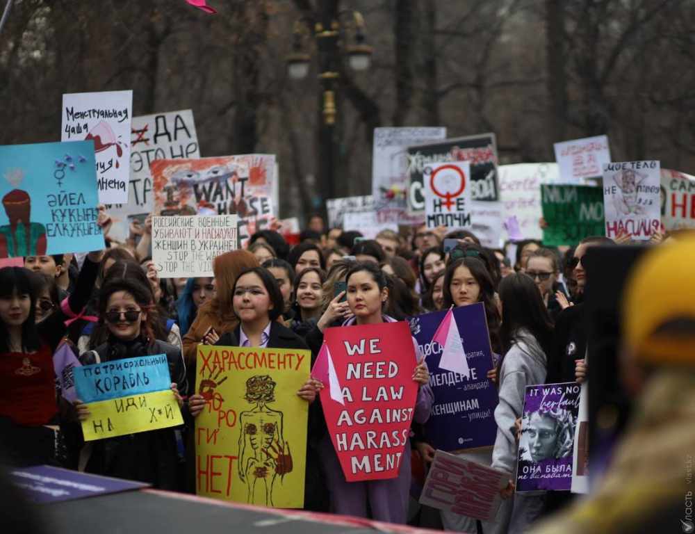 Акимат Алматы снова отказал феминисткам в проведении марша и митинга 8 марта