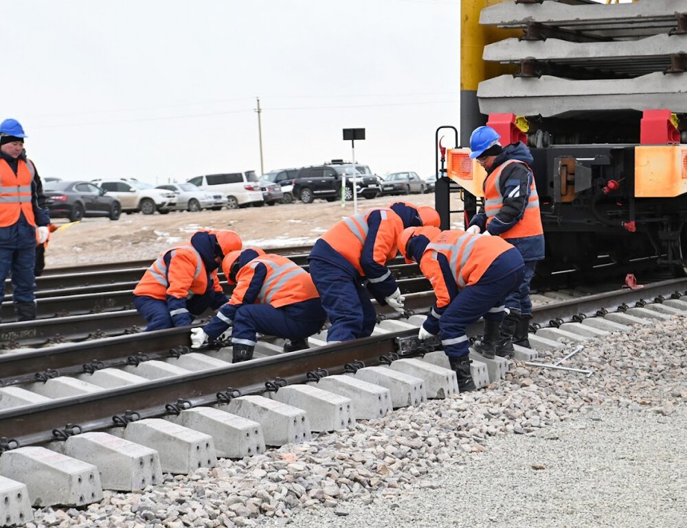 В Казахстане начали строить новую железную дорогу