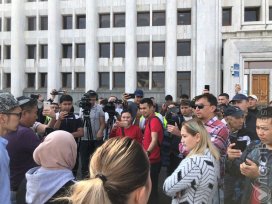 В Алматы арестовали двух участников митинга против китайской экспансии