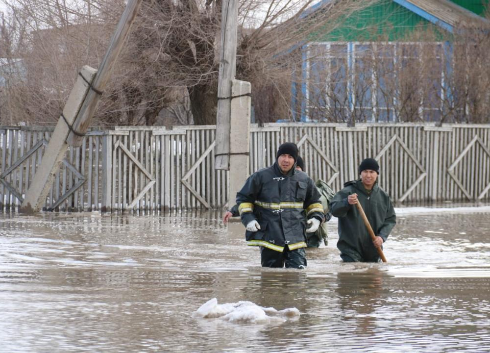 За сутки в ЗКО и Актюбинской областях эвакуировали из-за паводков более 770 человек