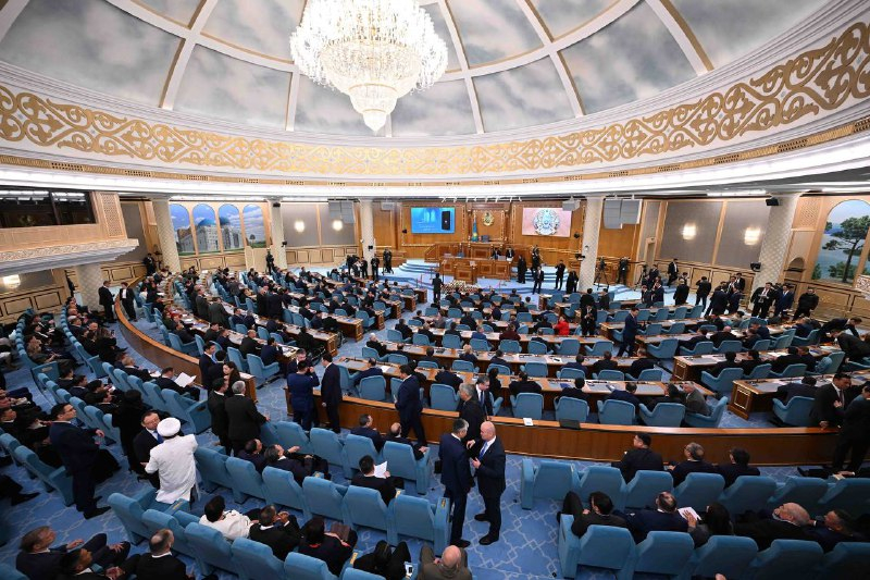 Токаев предложил провести референдум по созданию однопалатного парламента