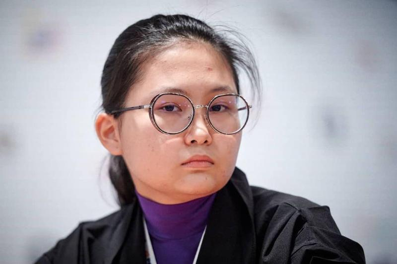 Казахстанская шахматистка Асаубаева стала чемпионкой мира по блицу 