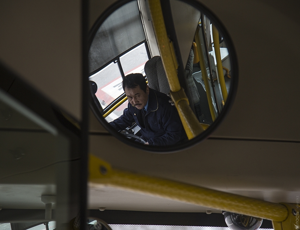 В Астане готовятся внедрить систему, которая заставит водителей уважать пассажиров, ожидают в акимате 