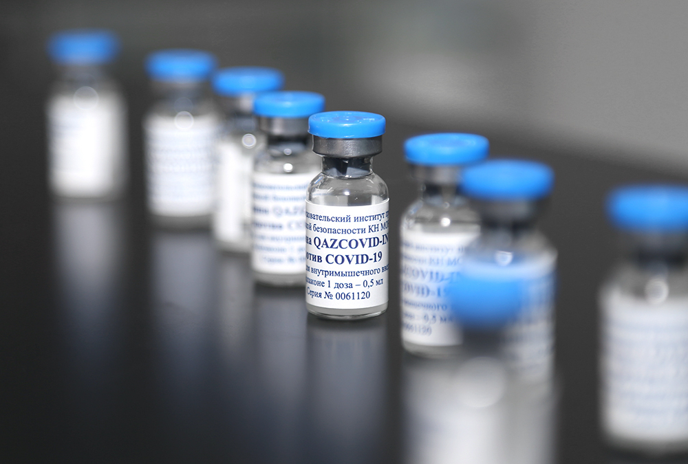 Вакцинировать казахстанцев от коронавируса будут бесплатно