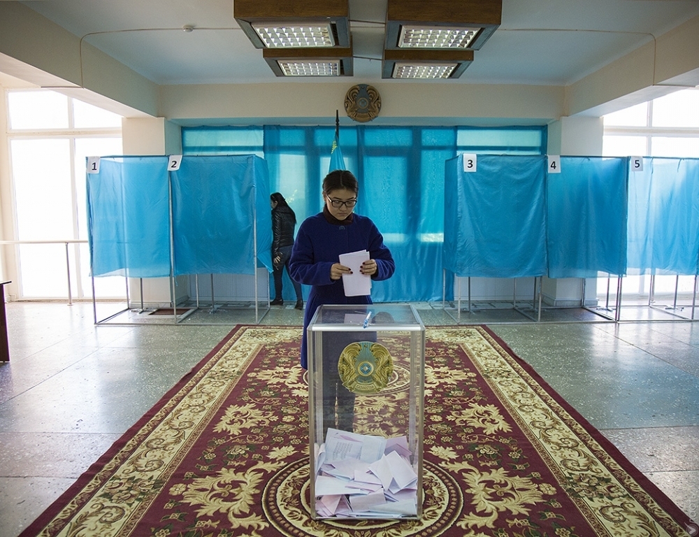 В Казахстане новый рекорд явки на парламентских выборах - к 18.00 проголосовали 75,16% избирателей