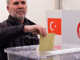 В Турции проходят выборы президента и депутатов парламента