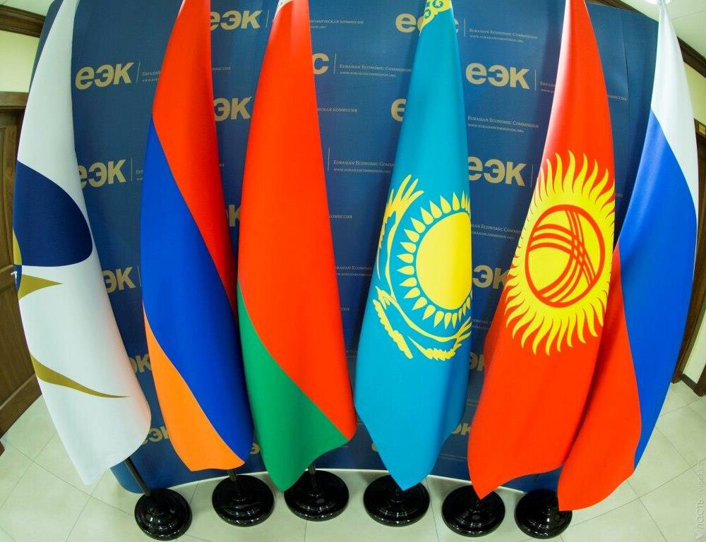 Токаев призвал ускорить работу по созданию зон свободной торговли ЕАЭС с другими странами