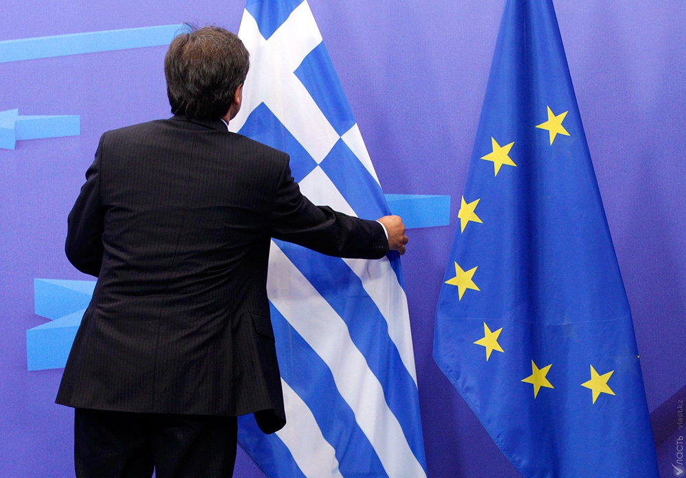 Греция останется в Еврозоне и получит в качестве финансовой помощи более 80 млрд евро