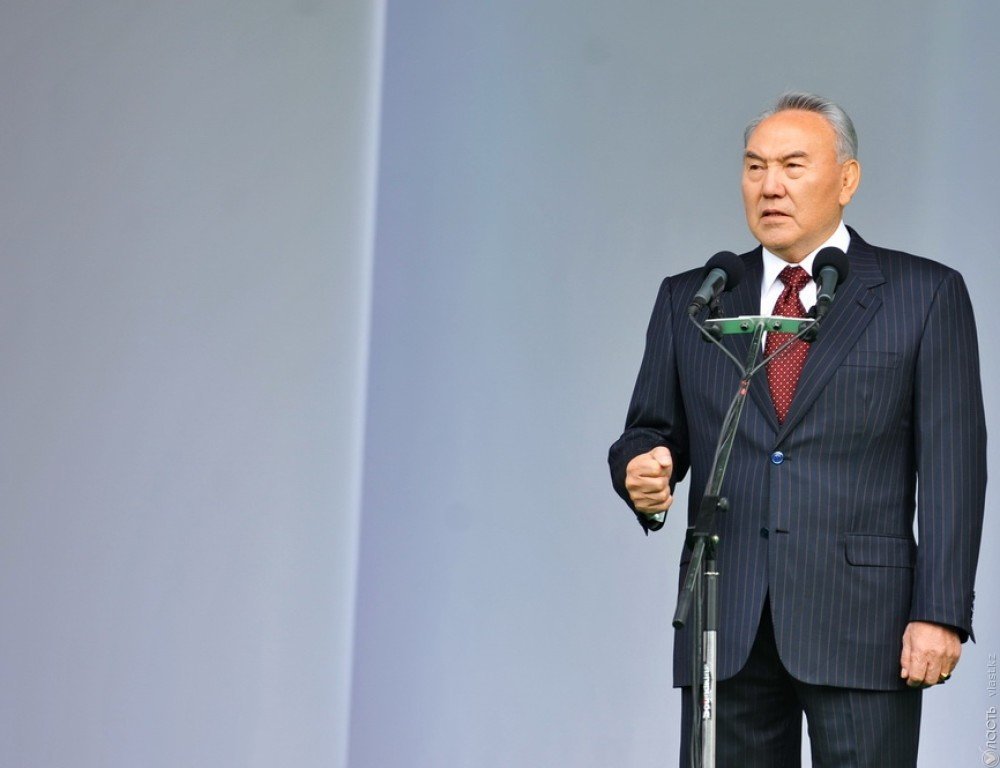 Нурсултан Назарбаев. Краткая биография