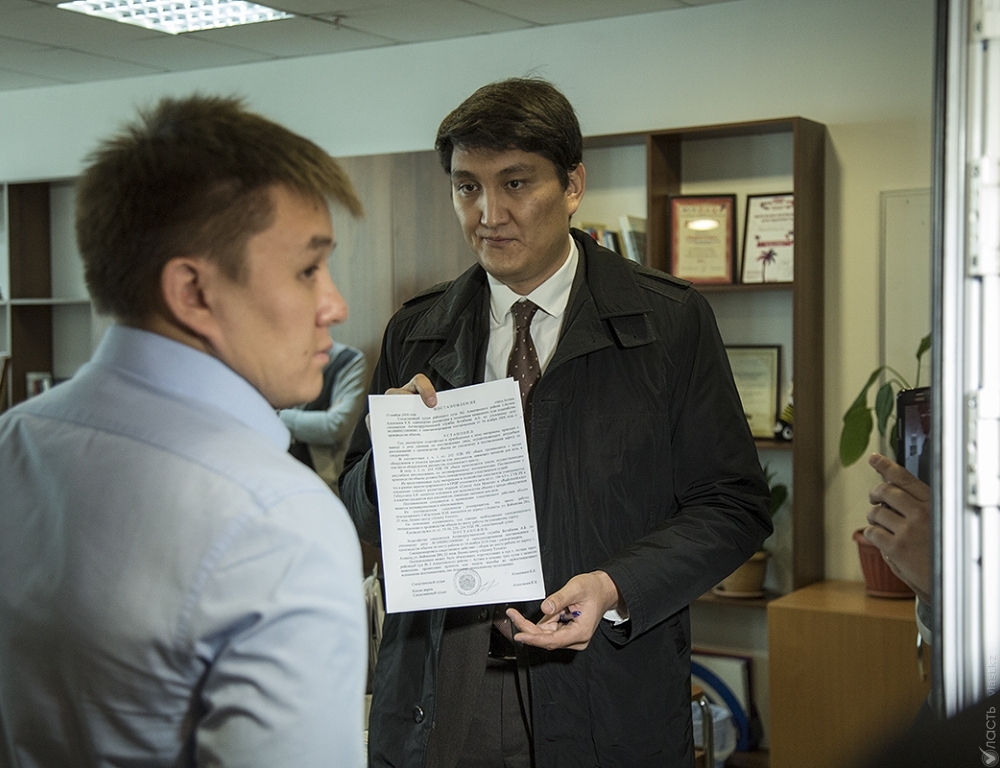В офисах редакций портала «Радиоточка» и газеты Central Asia Monitor завершен обыск