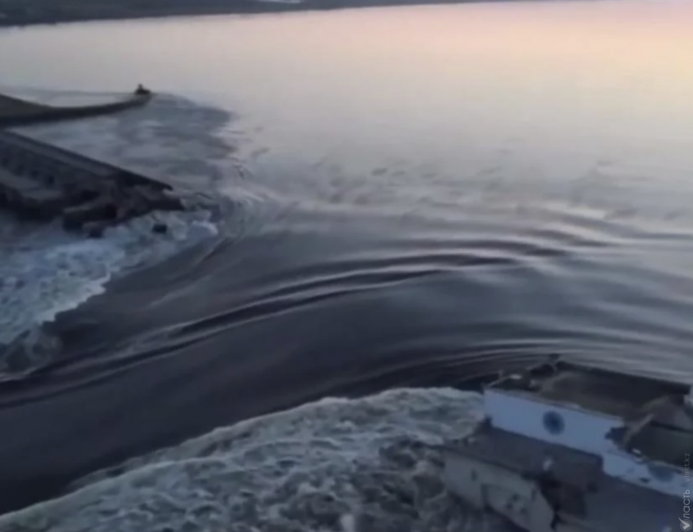 В Херсонской области Украины взорвана плотина Каховской ГЭС
