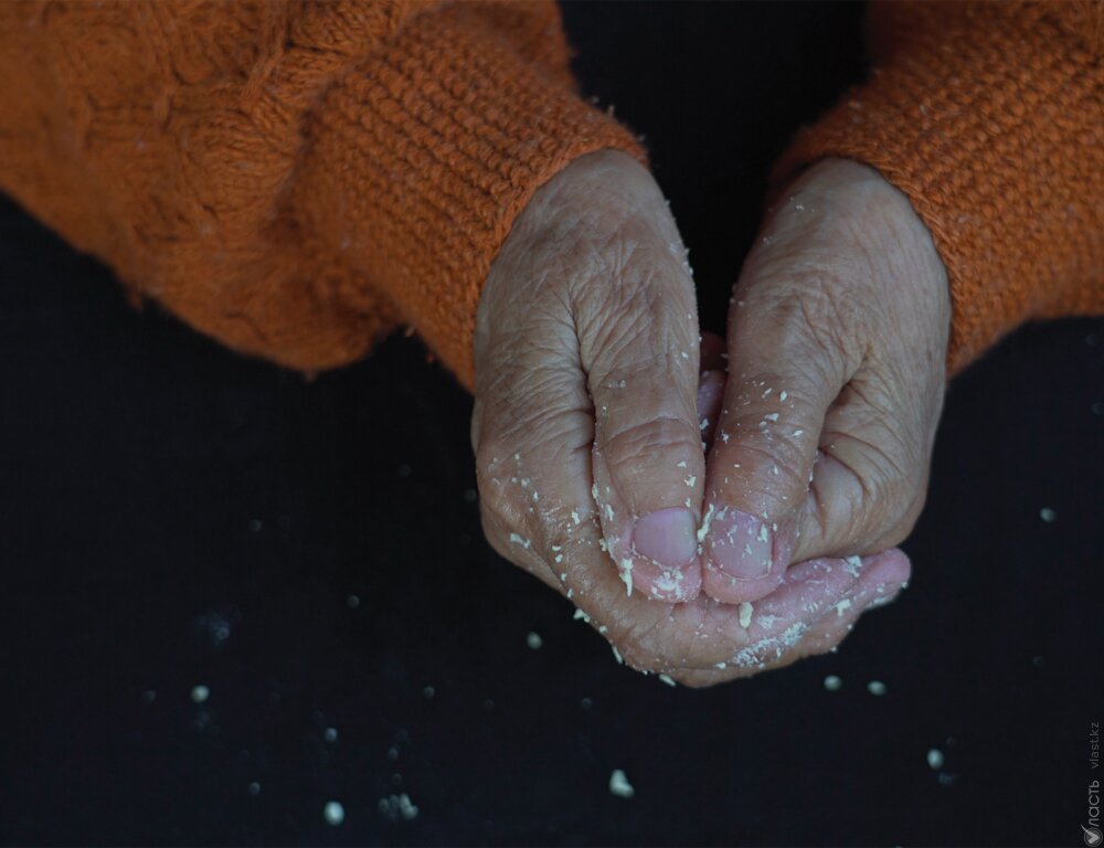 Милфтердің порно суреттері Әдемі эротикалық фильм көру