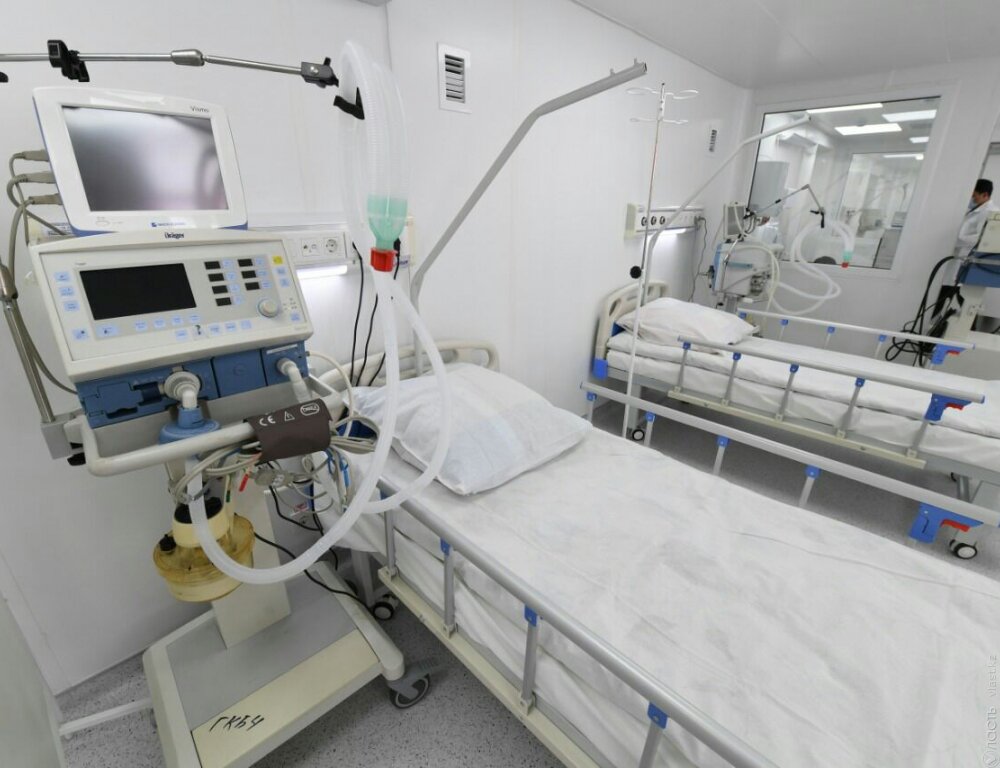 Скончавшийся в Шымкенте пациент с коронавирусом находился на аппарате ИВЛ