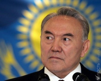 Назарбаев призвал не поддаваться панике и не скупать «муку мешками»
