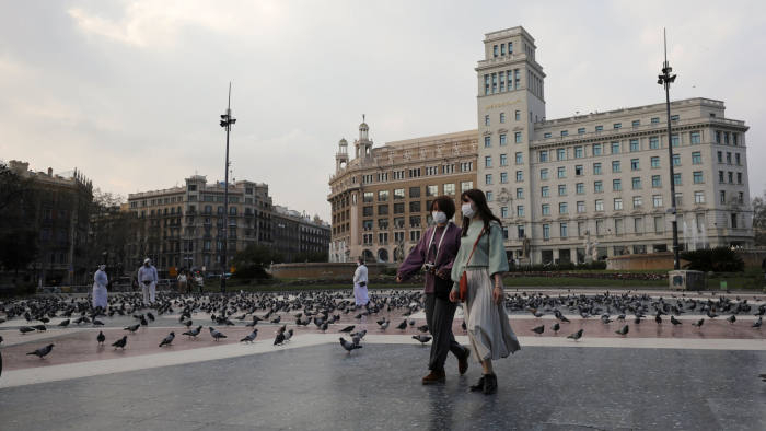 Испания начнет принимать туристов с 1 июля